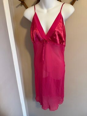 Vintage Bed of Roses Fuchsia Sheer Mesh Embroidered Satin Trim Chemise Nightie M